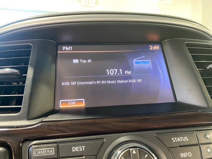 2015 Nissan Pathfinder SL