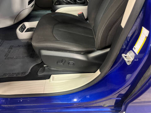 2021 Chrysler Pacifica Touring