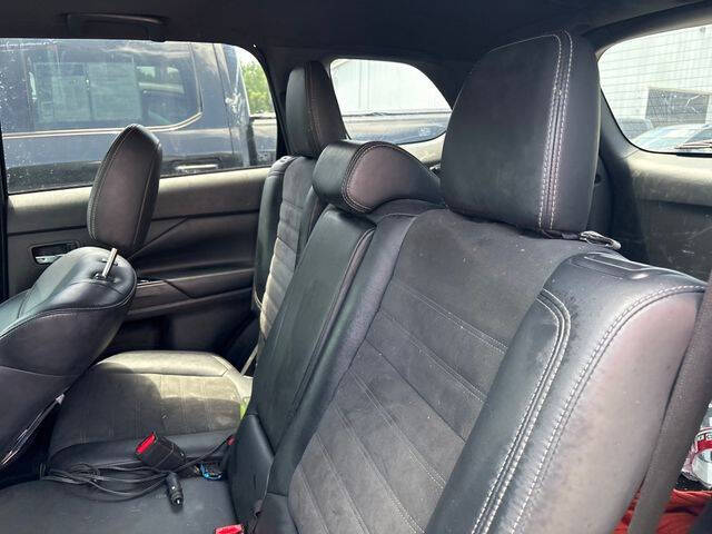 2019 Mitsubishi Outlander LE