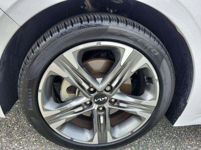 2023 Kia K5 EX