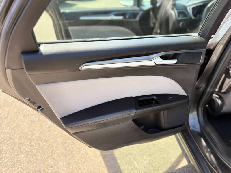2016 Ford Fusion Hybrid S