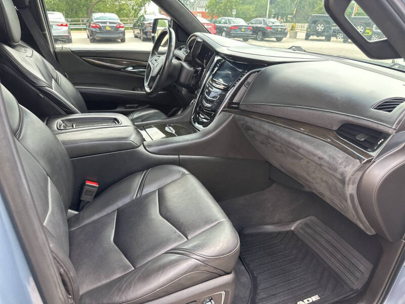 2016 Cadillac Escalade ESV Platinum