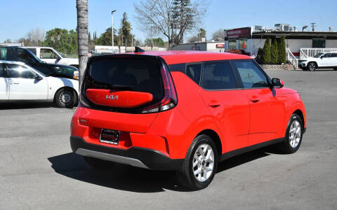 2024 Kia Soul LX
