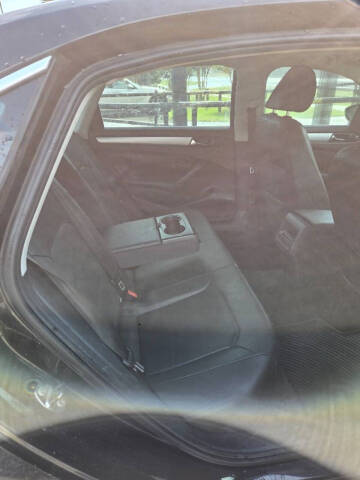 2012 Volkswagen Passat SE PZEV