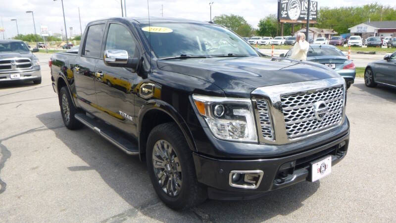 2017 Nissan Titan Platinum Reserve