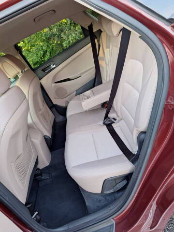 2016 Hyundai Tucson SE