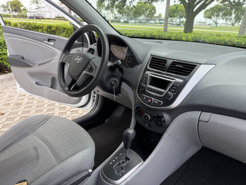 2015 Hyundai Accent GS