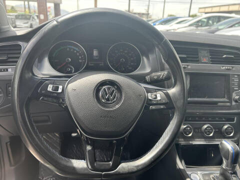 2015 Volkswagen e-Golf SEL Premium