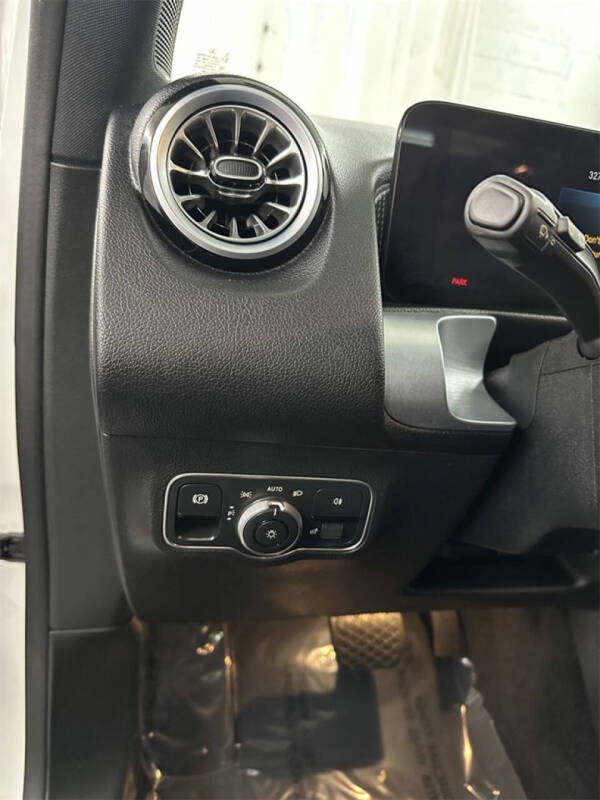 2023 Mercedes-Benz EQB EQB 300 4MATIC