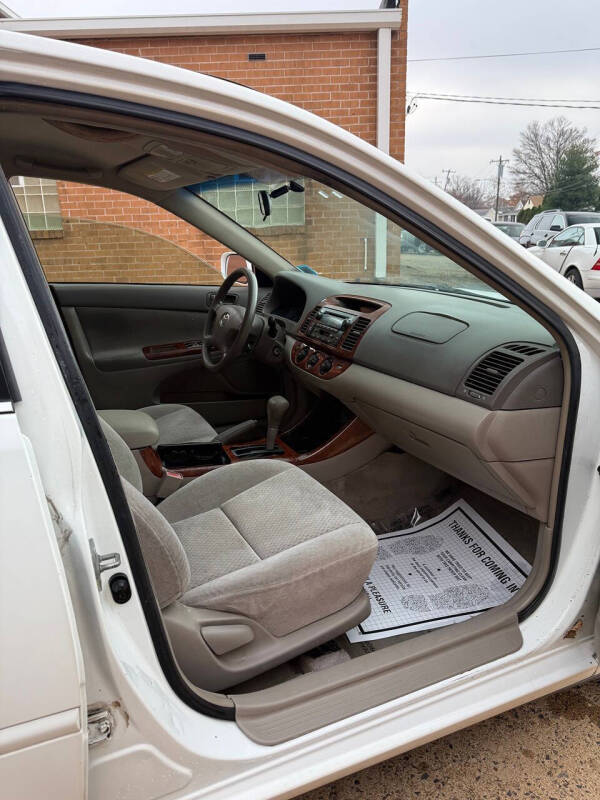2003 Toyota Camry LE V6
