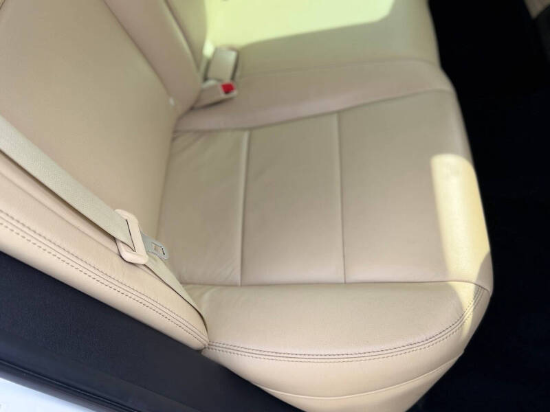 2014 Toyota Avalon XLE
