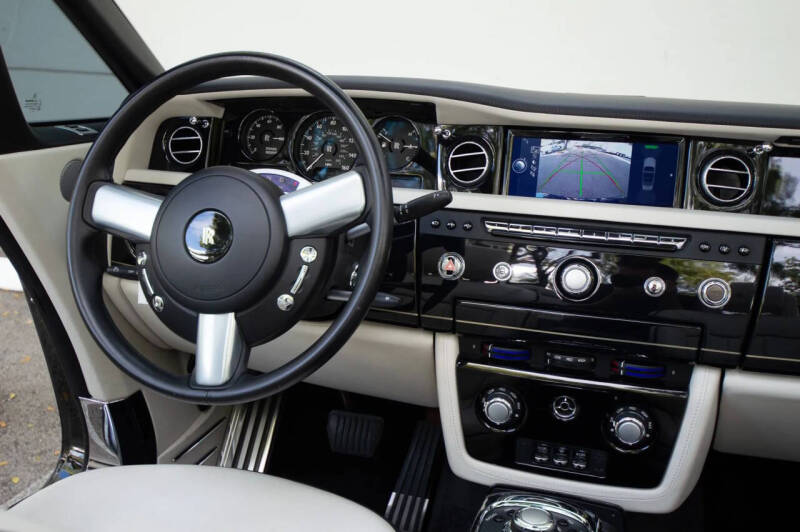 2016 Rolls-Royce Phantom Drophead Coupe