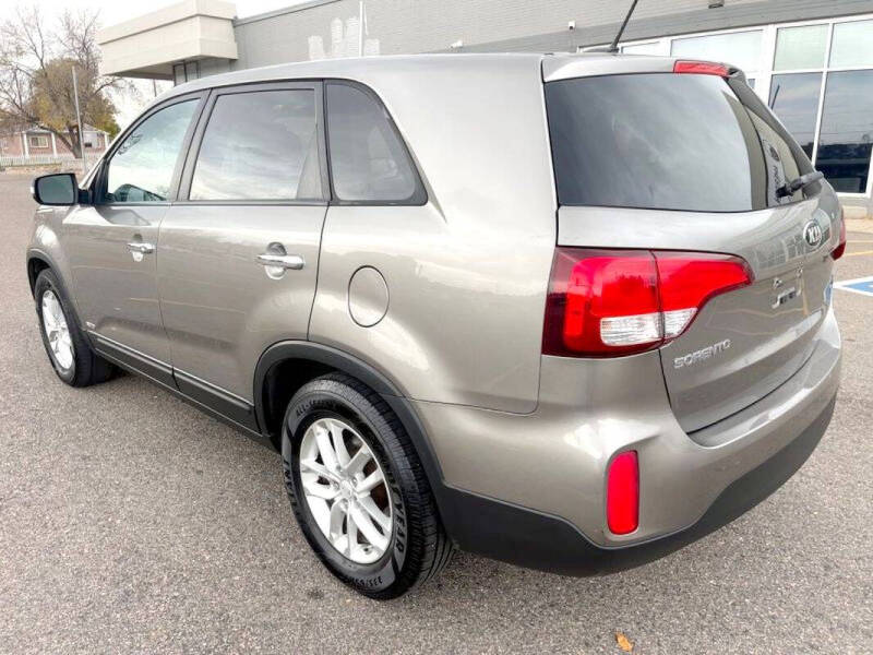 2015 Kia Sorento LX