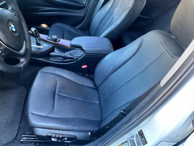 2015 BMW 3 Series 328i