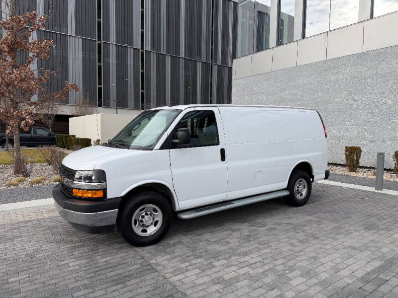 2024 Chevrolet Express 2500
