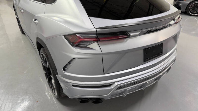 2022 Lamborghini Urus