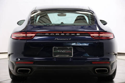 2018 Porsche Panamera