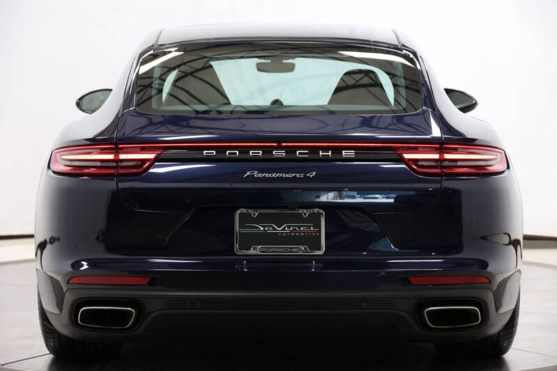 2018 Porsche Panamera
