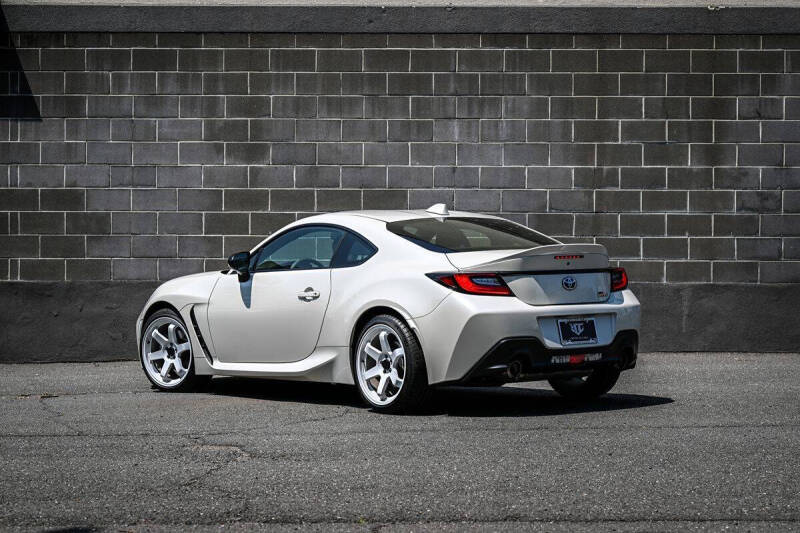 2024 Toyota GR86 Premium