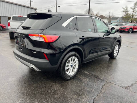 2022 Ford Escape SE