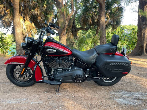 2022 Harley-Davidson FLHCS HERITAGE CLASSIC