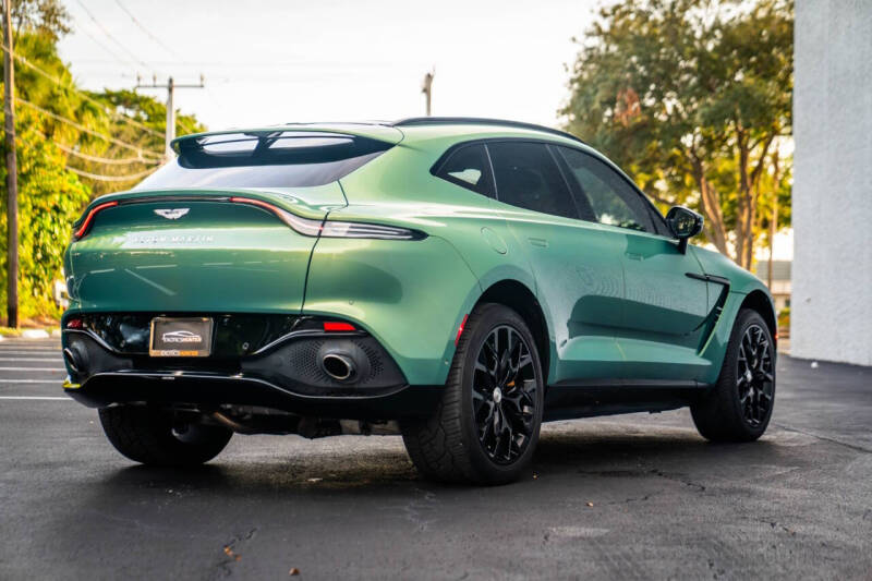 2021 Aston Martin DBX