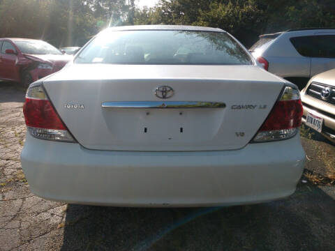 2005 Toyota Camry LE V6