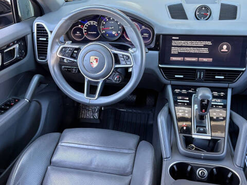 2023 Porsche Cayenne