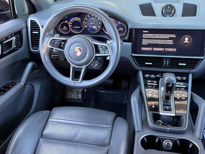 2023 Porsche Cayenne