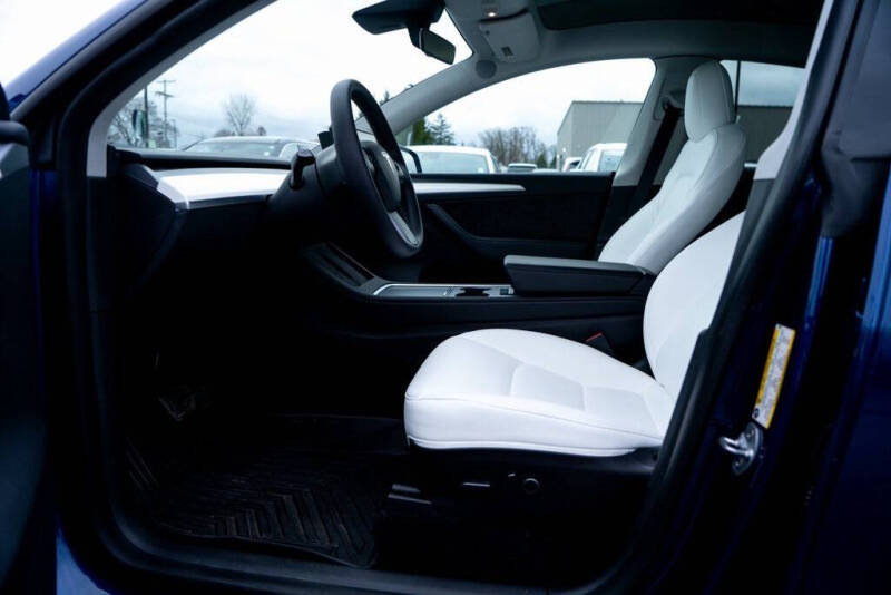 2023 Tesla Model Y Long Range