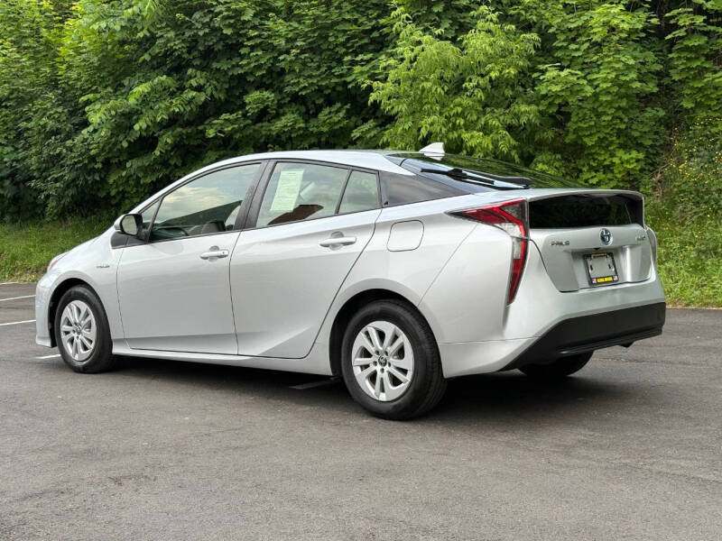 2016 Toyota Prius Two