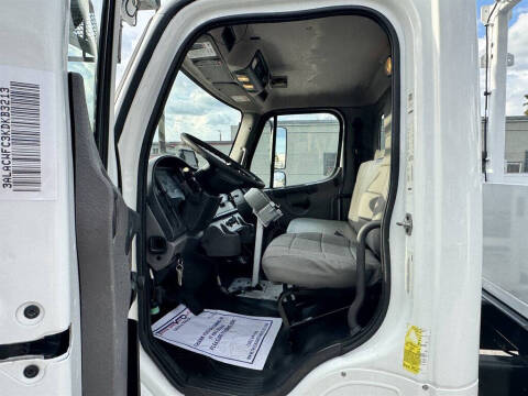 2019 Freightliner M2 106