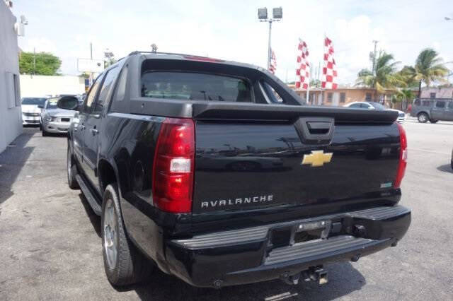 2012 Chevrolet Avalanche LT