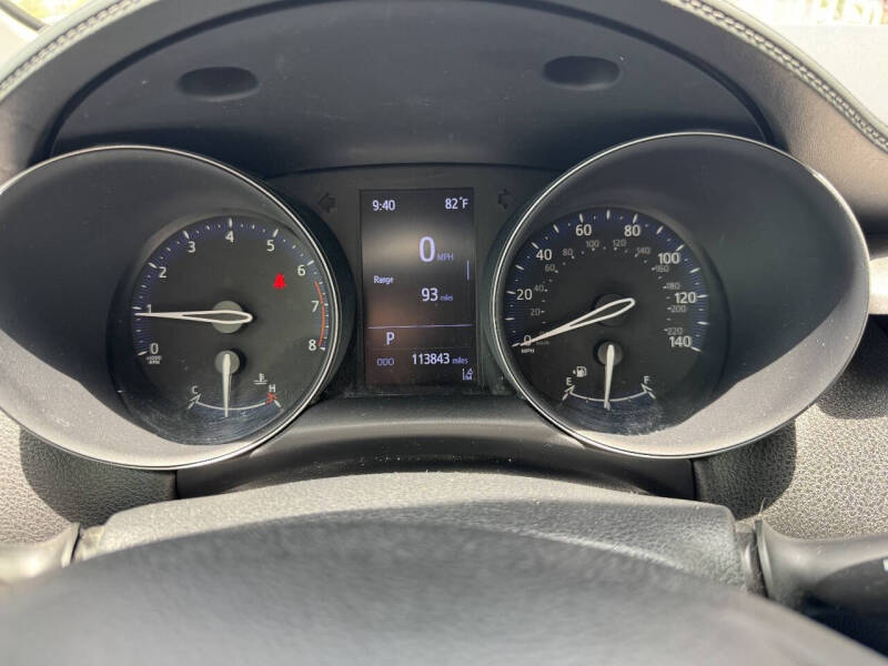2020 Toyota C-HR LE