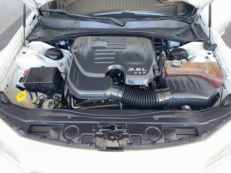 2018 Chrysler 300 Touring L