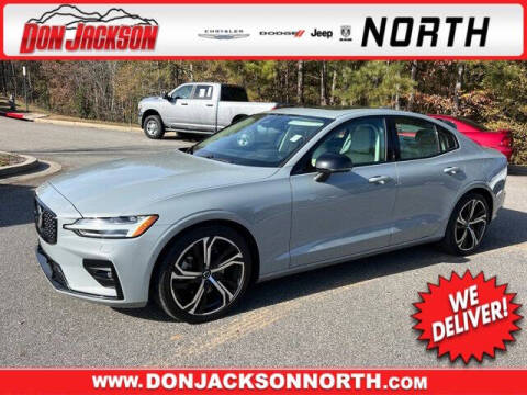 2024 Volvo S60 B5 Plus Dark Theme