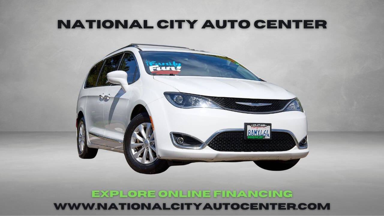 used 2018 Chrysler Pacifica Touring L 4dr Mini Van