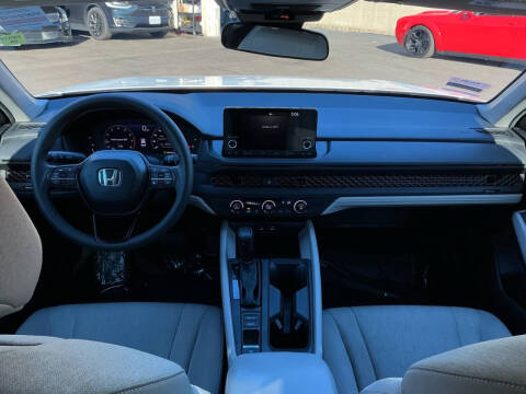2025 Honda Accord LX