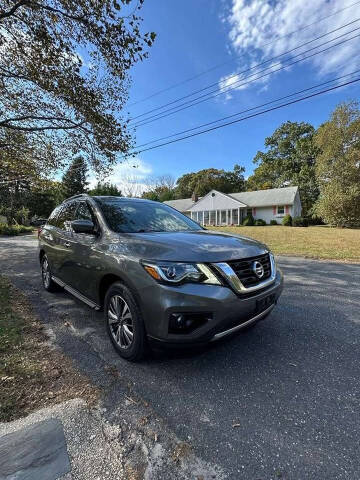 2019 Nissan Pathfinder SL
