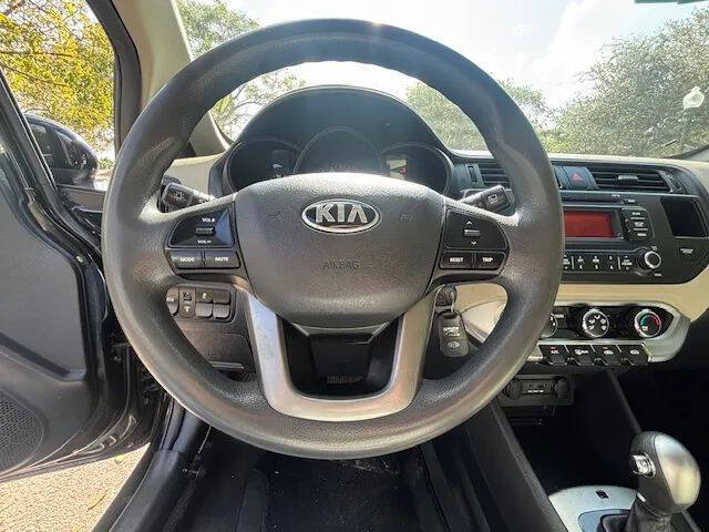 2013 Kia Rio 5-Door LX