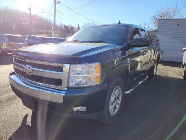 2008 Chevrolet Silverado 1500 for sale at B&J AUTO SALES in Rensselaer, NY