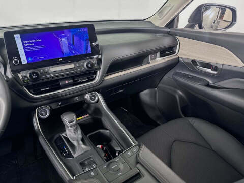 2024 Toyota Grand Highlander Hybrid XLE