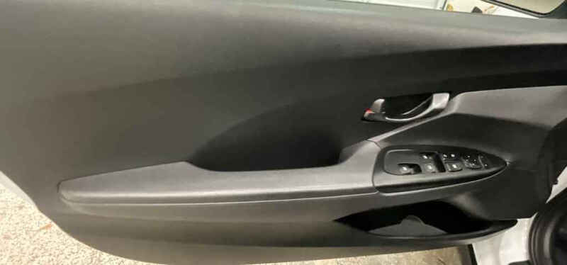 2020 Hyundai Veloster 2.0L