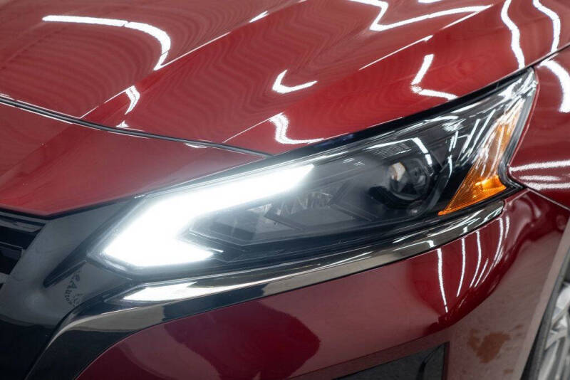 2023 Nissan Altima 2.0 SR