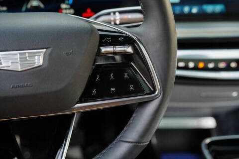 2024 Cadillac LYRIQ Luxury 1