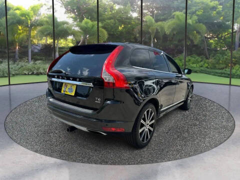 2016 Volvo XC60 T6 Drive-E Platinum
