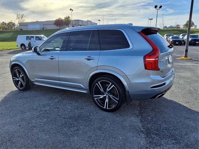 2019 Volvo XC90 T5 R-Design