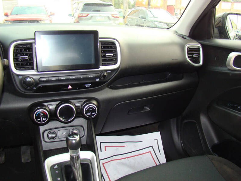 2020 Hyundai Venue SEL