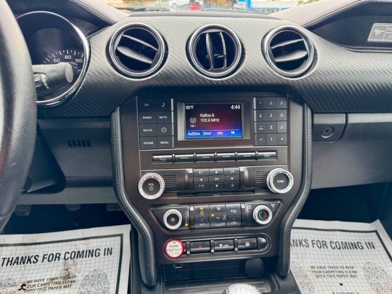 2016 Ford Mustang V6