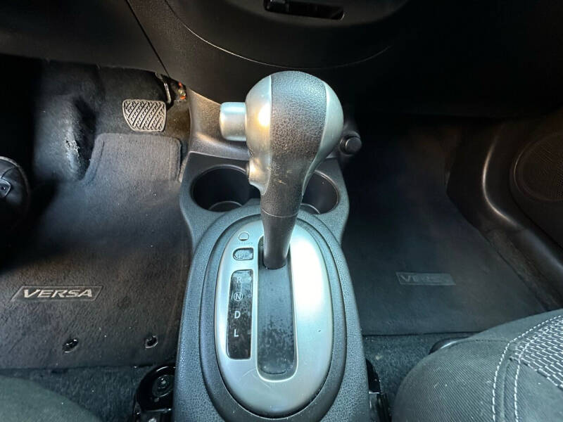 2018 Nissan Versa SV